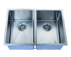 Hand Crafted, Undermount, R15 Double Bowl Kitchen Sink, Model: RR2918A (50/50)